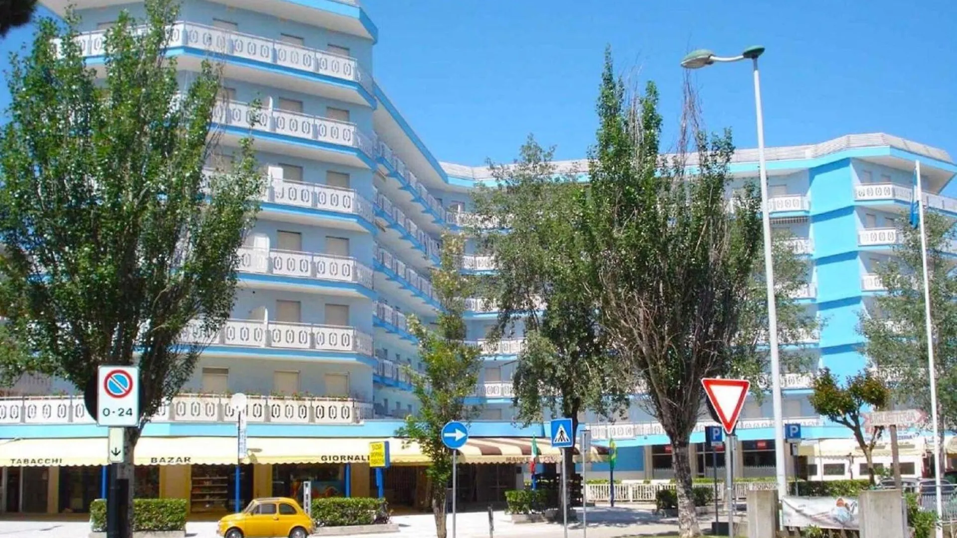 Inviting Apartment By The Beach Порто-Санта-Маргерита-ди-Каорле